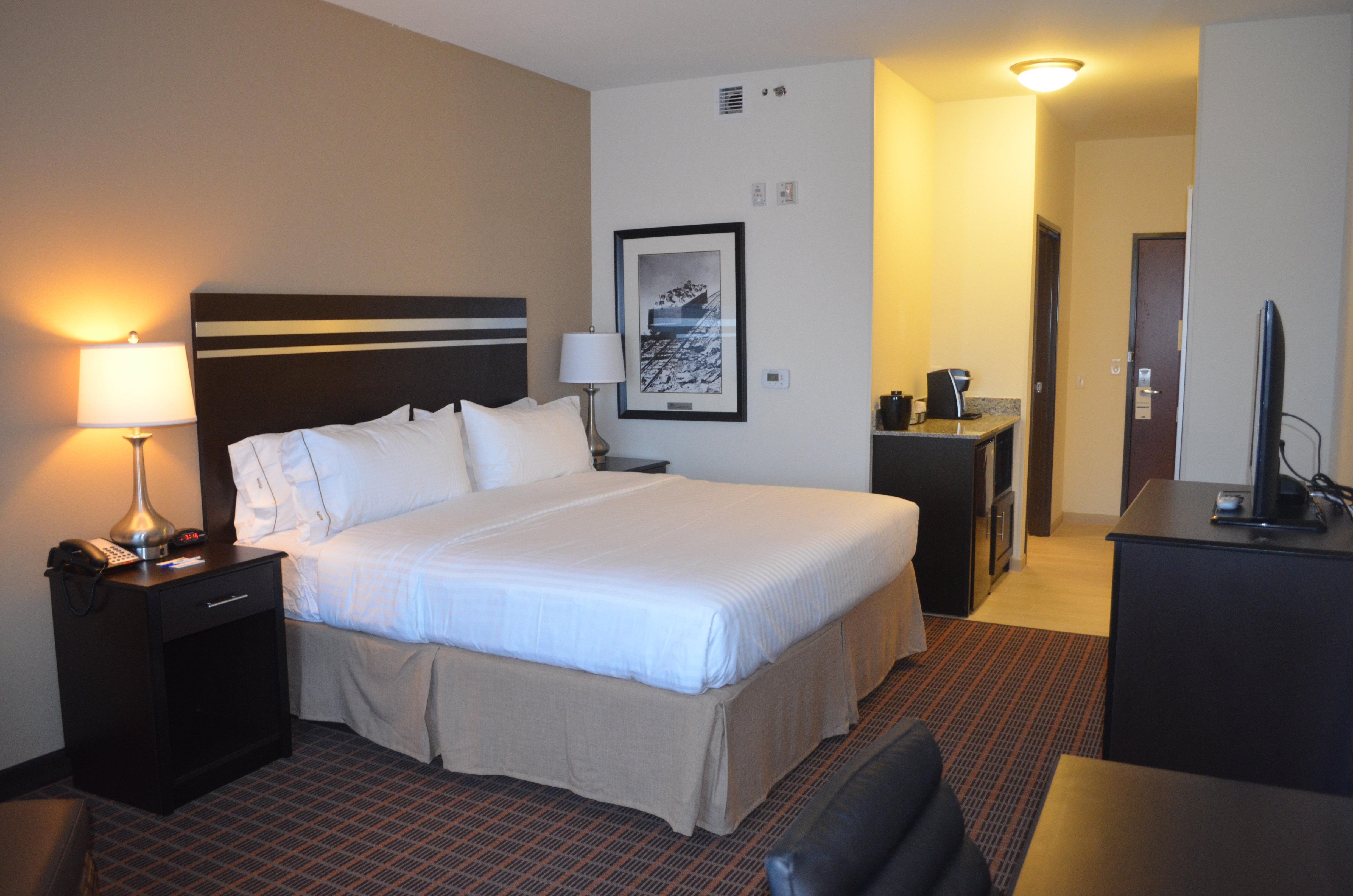 Holiday Inn Express & Suites Golden By Ihg Экстерьер фото